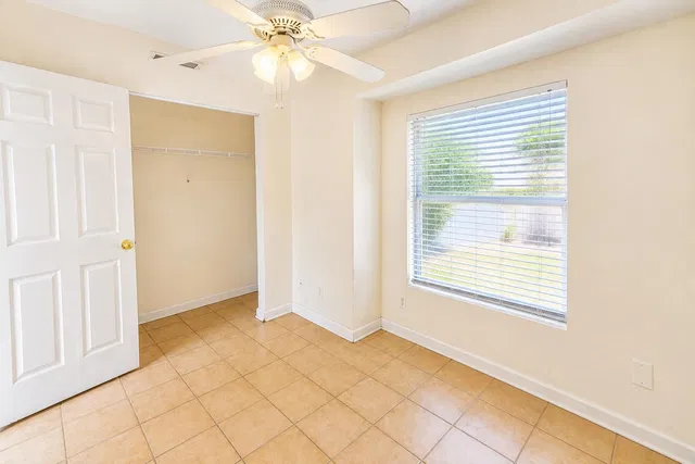 Residence photo 17