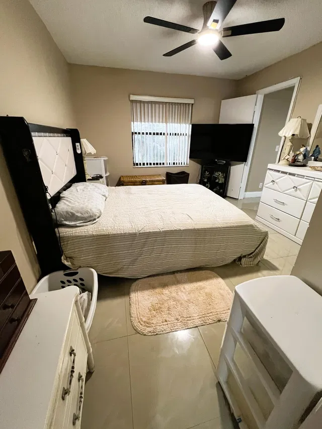 Unit 203 photo 15