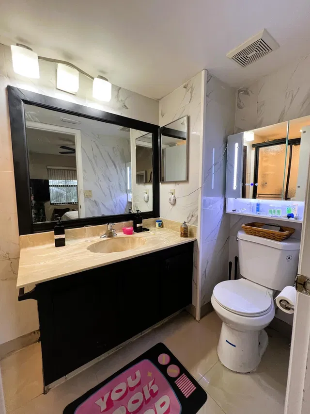 Unit 203 photo 16