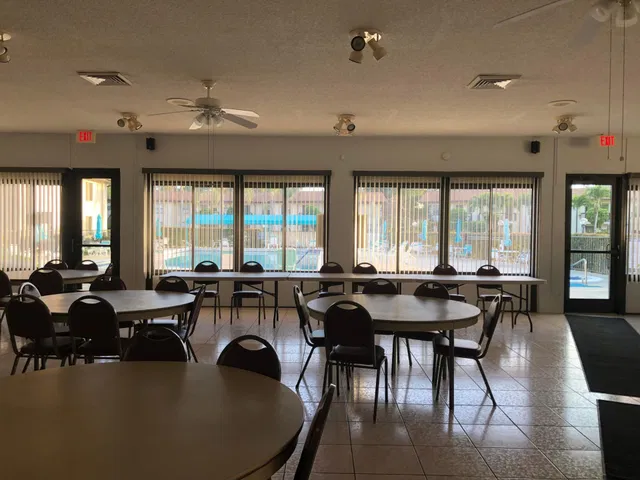 Unit 203 photo 21