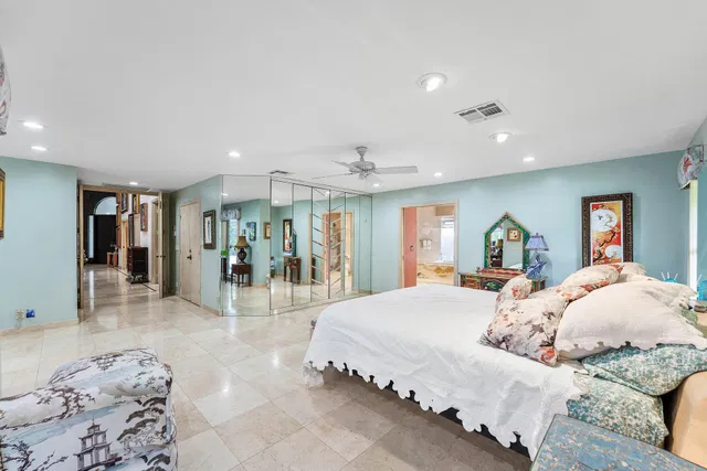 Residence photo 28
