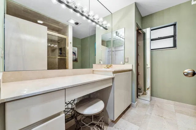 Residence photo 44