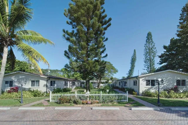 Residence photo 2