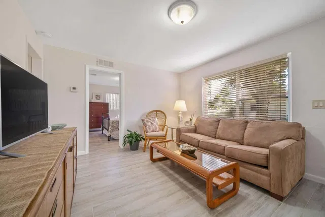 Residence photo 7