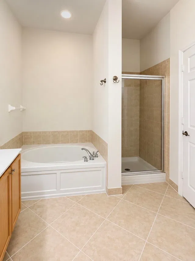 Unit Apt 107 photo 17