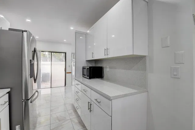 Residence photo 10