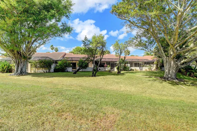 Residence photo 30