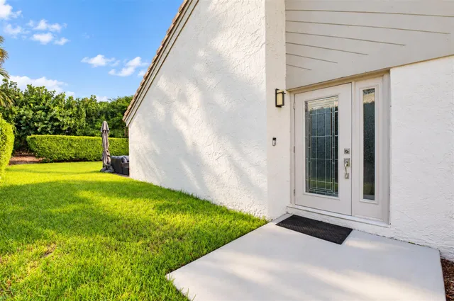 Residence photo 3