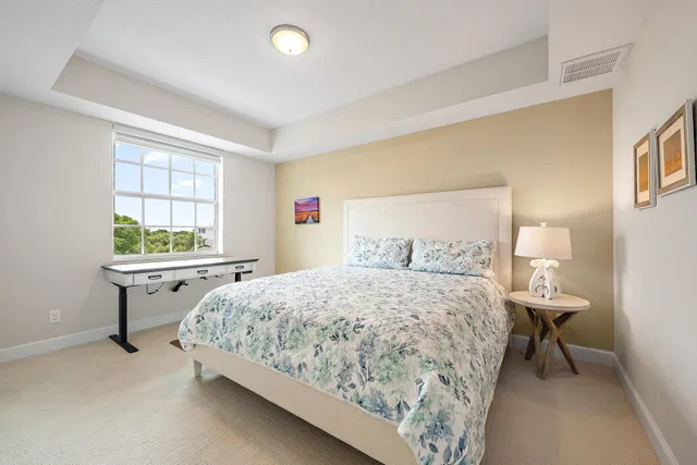 Residence photo 16