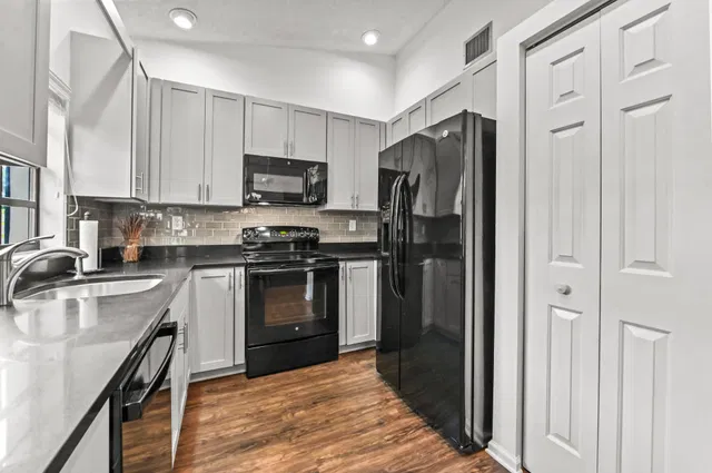 Residence photo 13