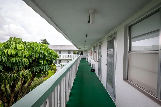 Unit 117 photo 2