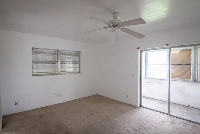 Unit 117 photo 10