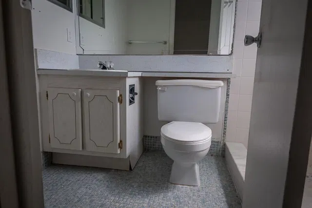 Unit 117 photo 12