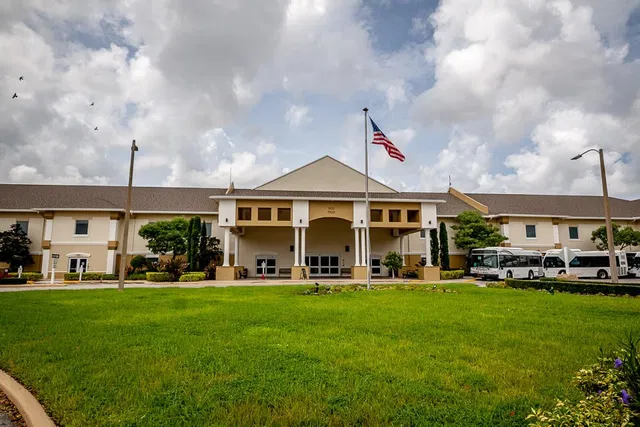 Unit 117 photo 16