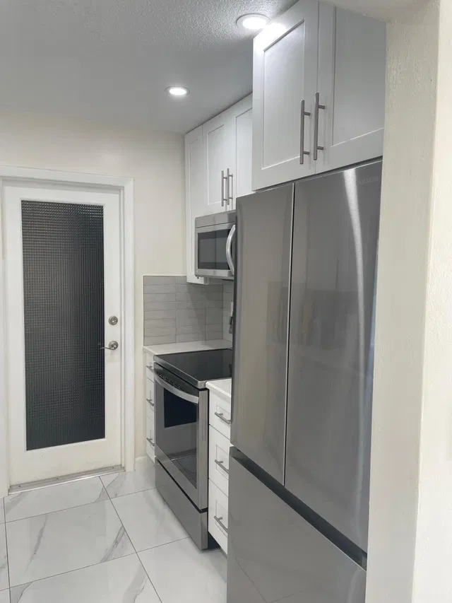 Residence photo 4