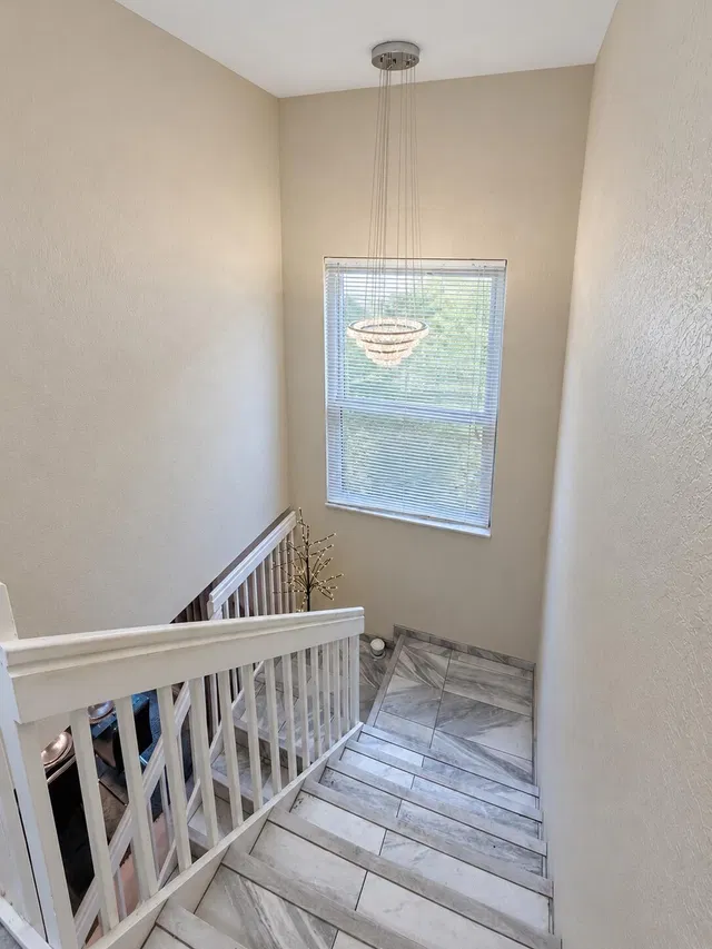 Residence photo 12