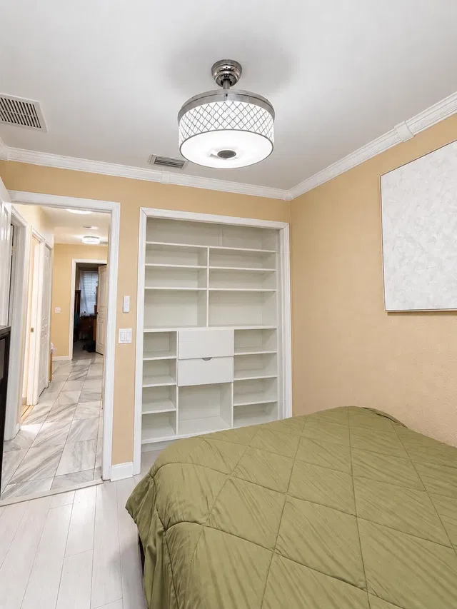 Residence photo 23