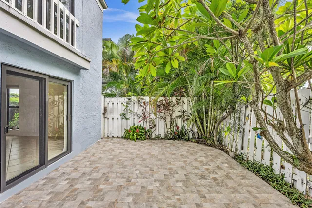 Palm Trail Delray Beach Unit 24D photo 5