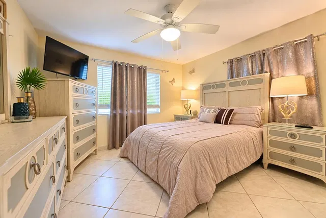 Unit 10-108 photo 18