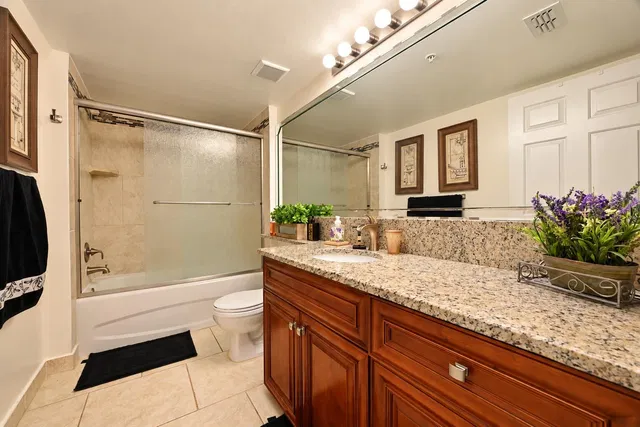 Unit 10-108 photo 26