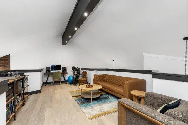 Residence photo 48