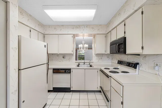  Unit 108 photo 10