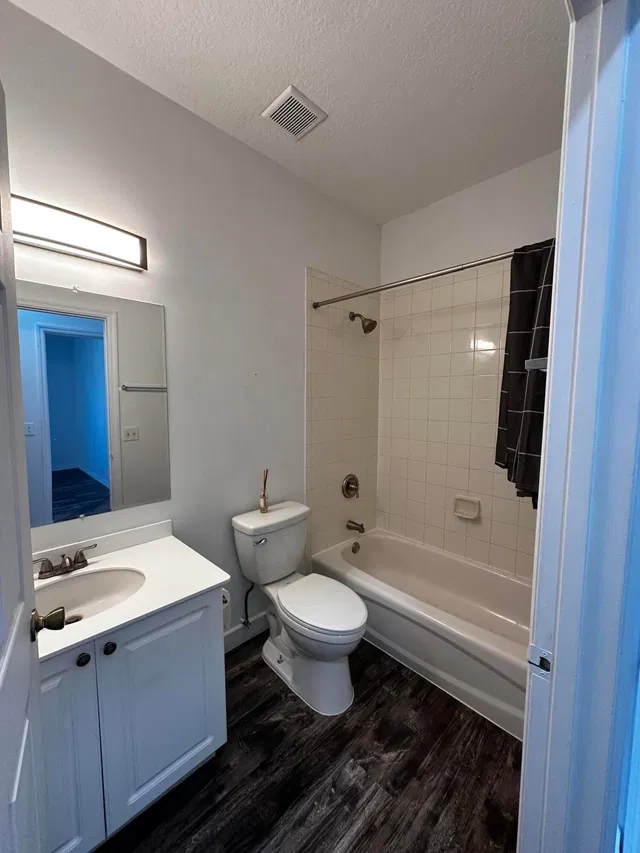  Residence photo 11