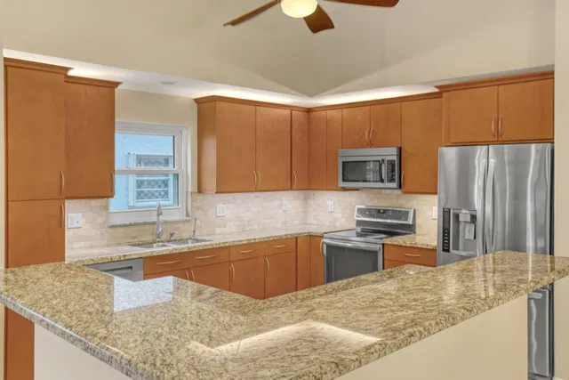  Residence photo 17