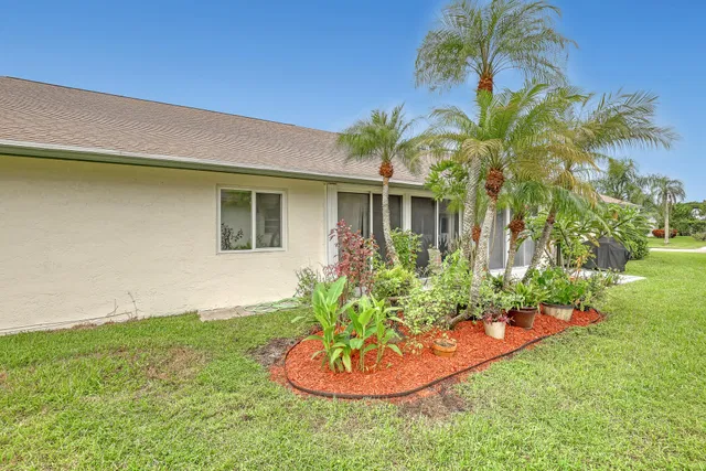  Residence photo 42