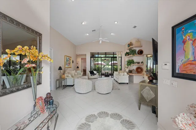 Residence photo 5