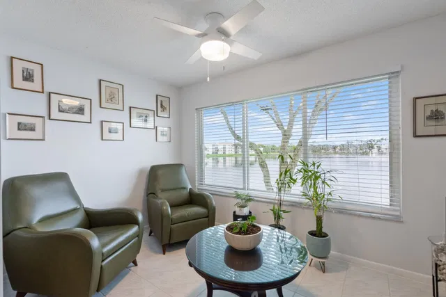 Unit 206 photo 15