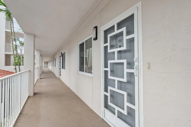 Unit 206 photo 23