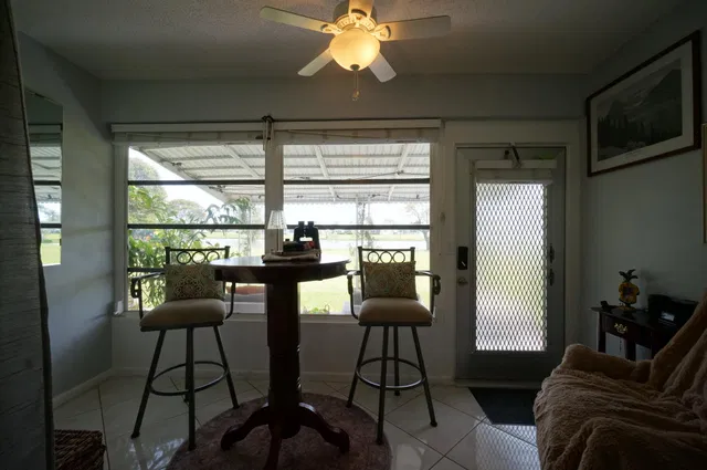 Unit 115 photo 15