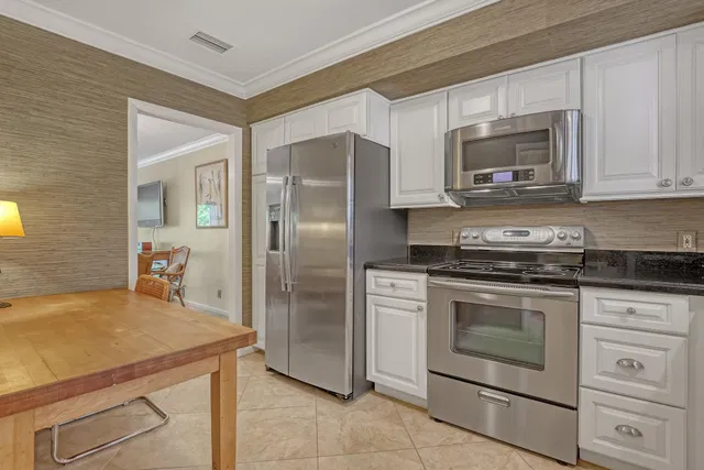 Singer Island Unit 202 photo 8