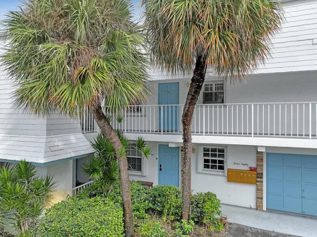 Singer Island Unit 202 photo 23
