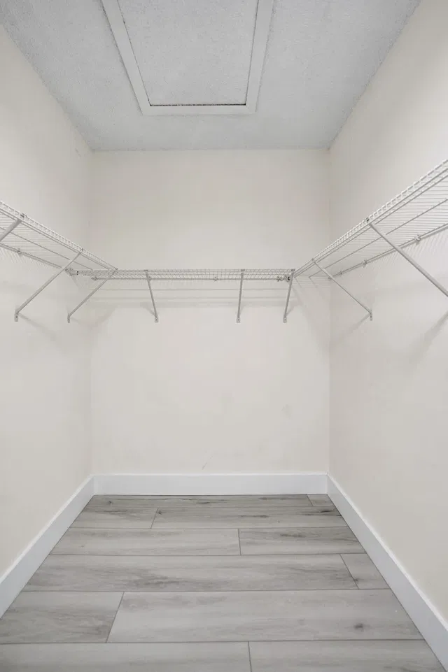 Unit H3 photo 20