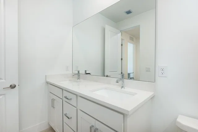 Residence photo 16