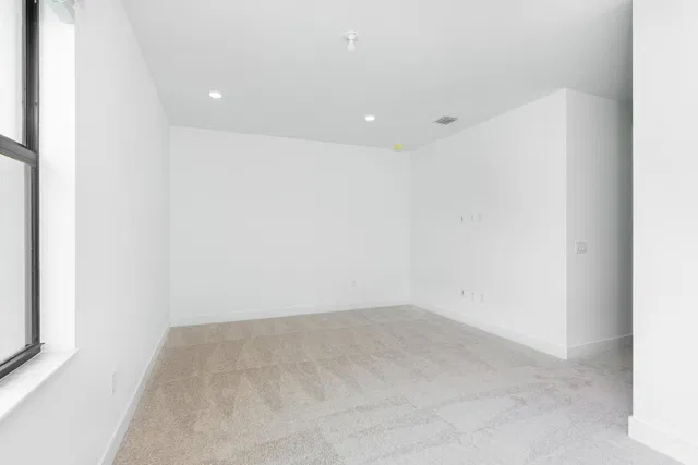 Residence photo 18