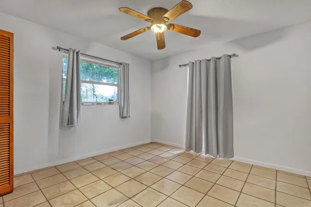 Residence photo 34