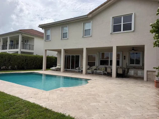 Residence photo 9