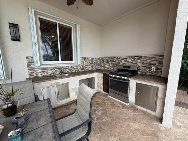 Residence photo 11