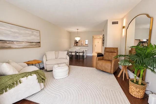 Unit 103 photo 15