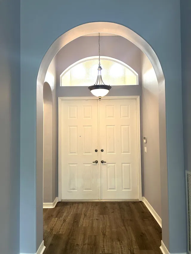 Residence photo 2