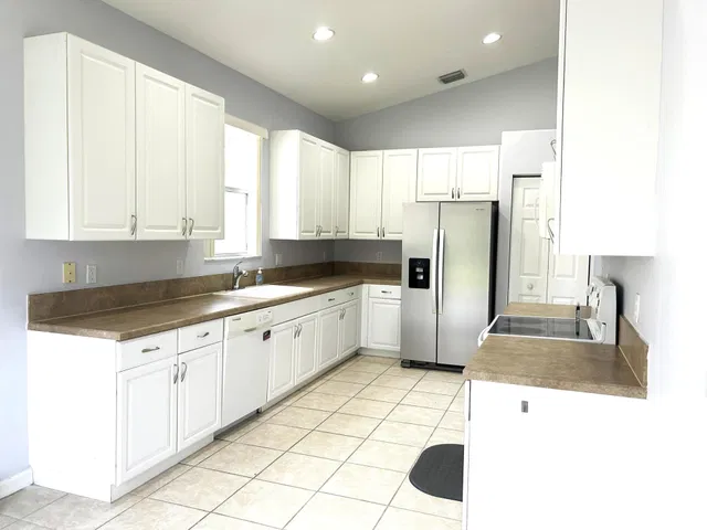 Residence photo 14