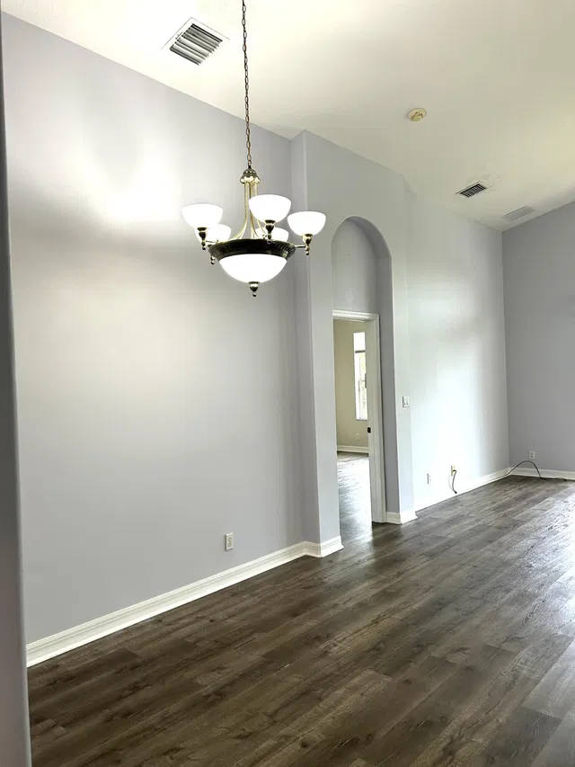 Residence photo 16