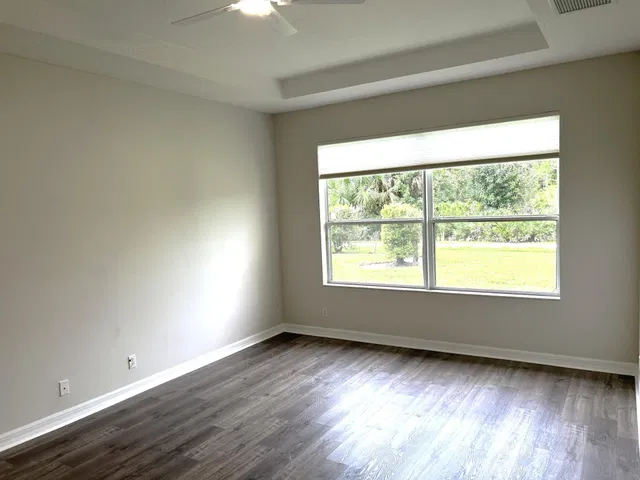 Residence photo 17