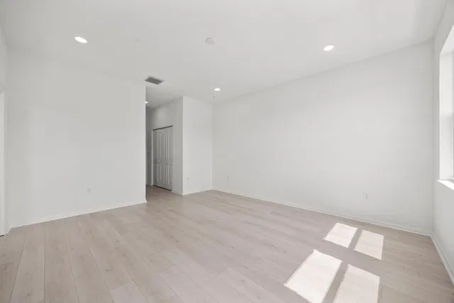 Residence photo 31