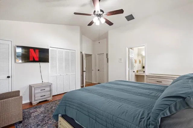 Residence photo 17