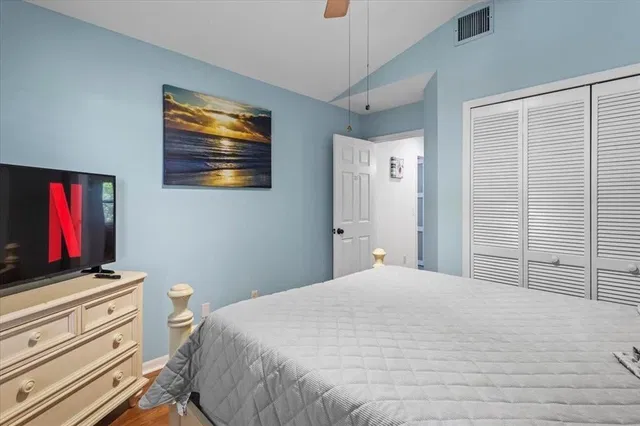 Residence photo 28