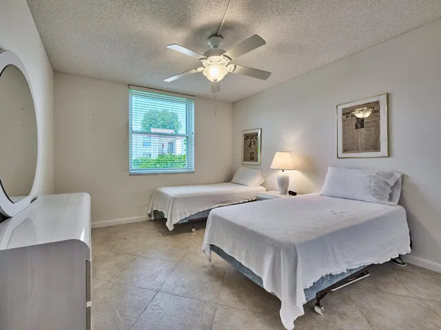 Unit 107 photo 30